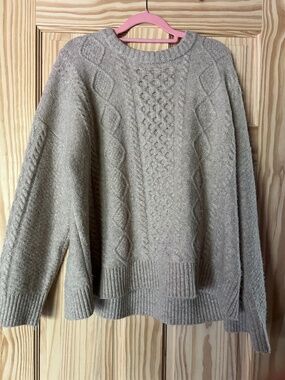 Woman’s cozy Sweater